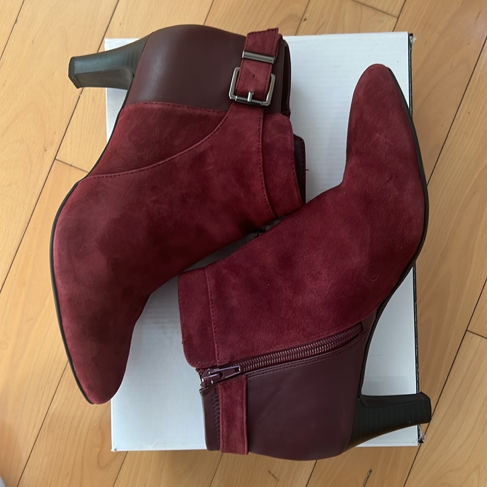 BN never worn suede ankle boots - Picture 3 of 6